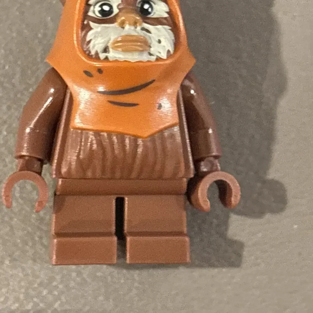 Lego Wicket (Ewok) Minifigure #sw1435 Molded Dark Orange Hood w/ Wrinkles New